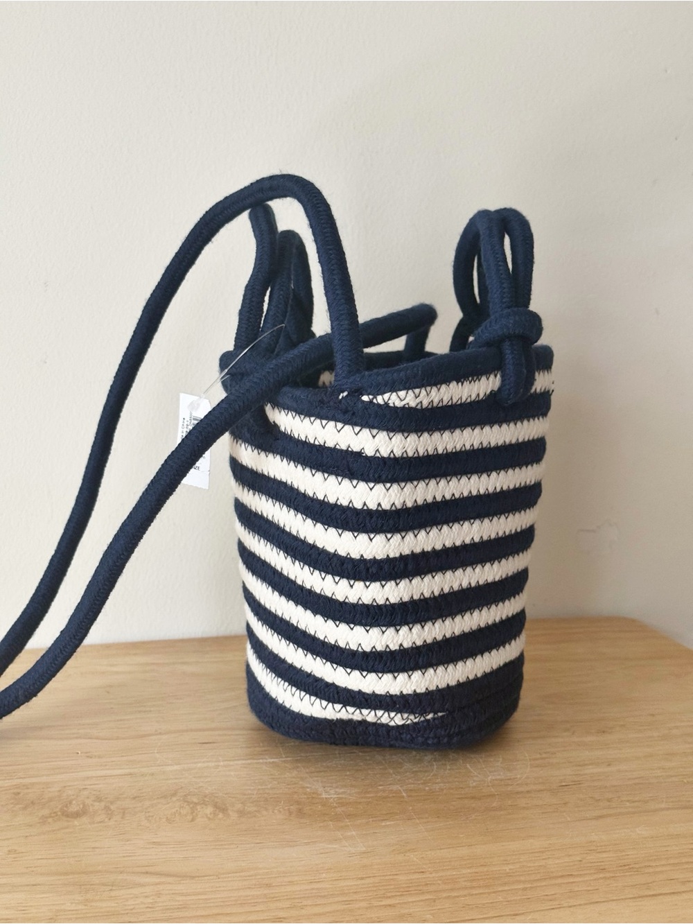 GAP Mini Nautical Stripe Rope Crossbody Bucket Bag Tote Navy and White - Picture 6 of 12